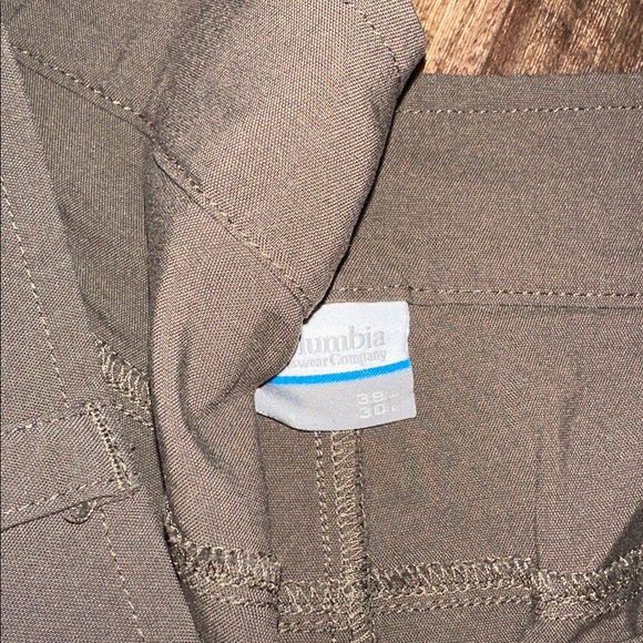 Columbia Cargo/Hiking‎ Tan/Brown Pants 38x30 - Picture 3 of 5